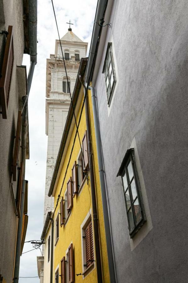 Studio Apartman Old Town Novi Vinodolski Exteriör bild
